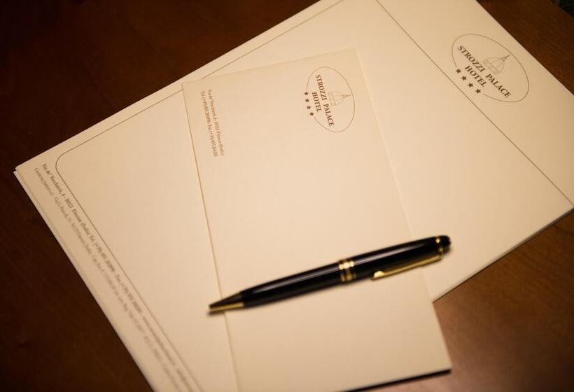 Fotos del hotel Strozzi Palace:  36