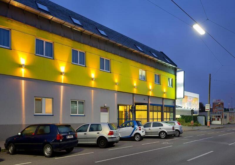 Fotos del hotel Vienna Sport:  6