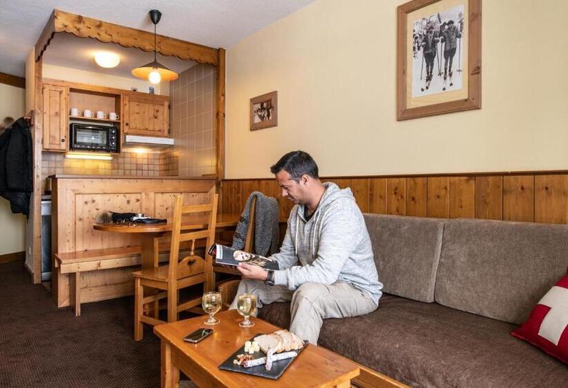 Le Cheval Blanc   Village Montana