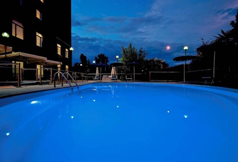 Fotos del hotel Novotel Torino Corso Giulio Cesare: 1 Fotos del hotel Novotel Torino Corso Giulio Cesare: 1