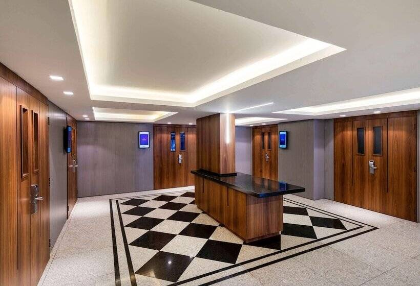 اقامتگاه Mercure Curitiba Batel