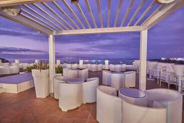 استراحتگاه Sandos Papagayo