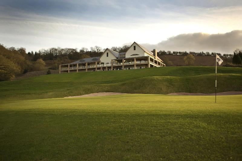 استراحتگاه The Manor House At Celtic Manor