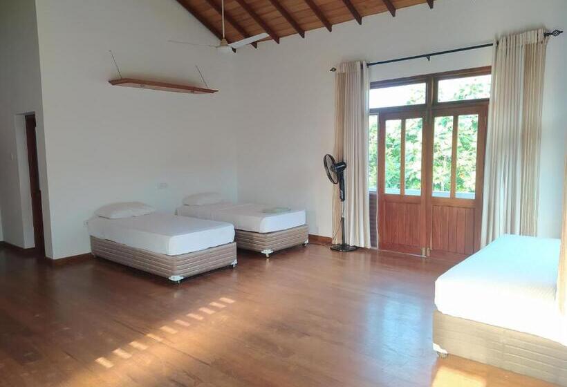 هاستل Bentota Home Stay