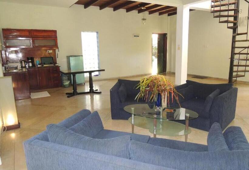 هاستل Bentota Home Stay