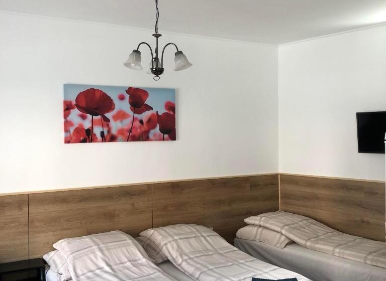 پانسیون Avas Apartman
