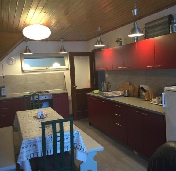 پانسیون Avas Apartman