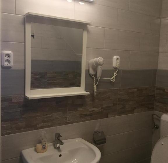 پانسیون Avas Apartman