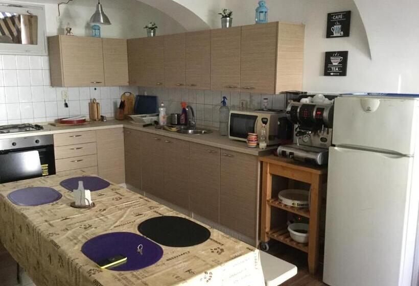 پانسیون Avas Apartman