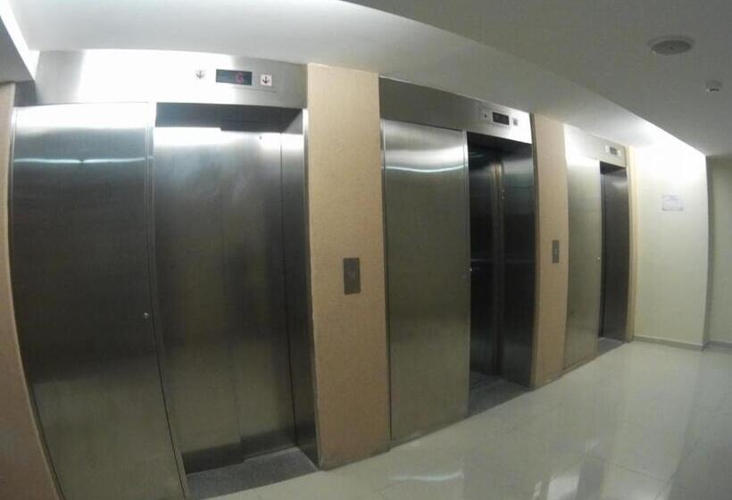 پانسیون Cyber Studio Apartment