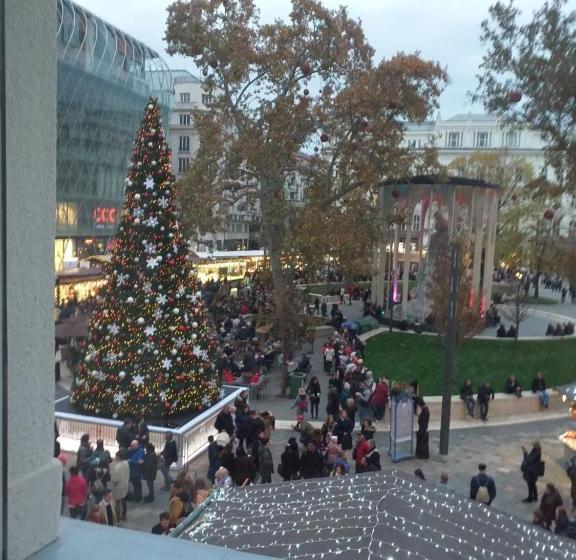 پانسیون Elisa S Guesthouse