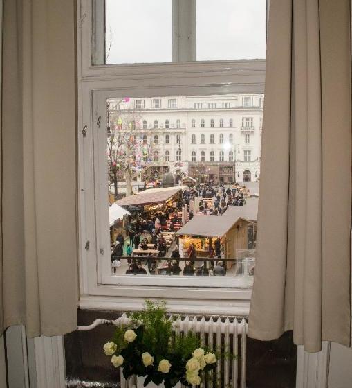 پانسیون Elisa S Guesthouse