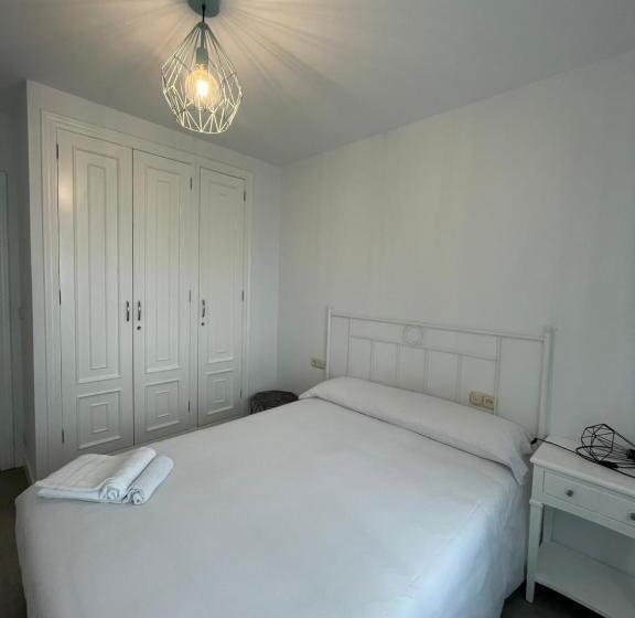 پانسیون Hostal Portofino