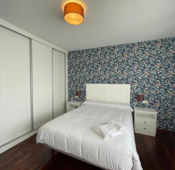 پانسیون Hostal Portofino