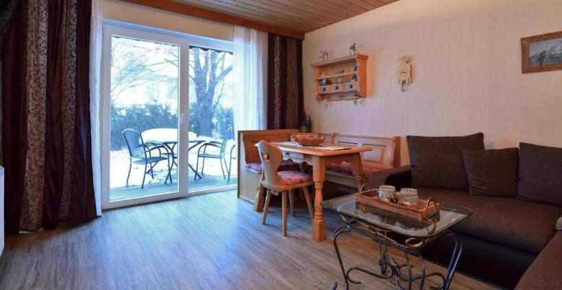 پانسیون Panoramablick Ferienwohnungen