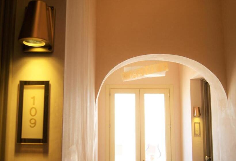 هتل Albergo Bouganville