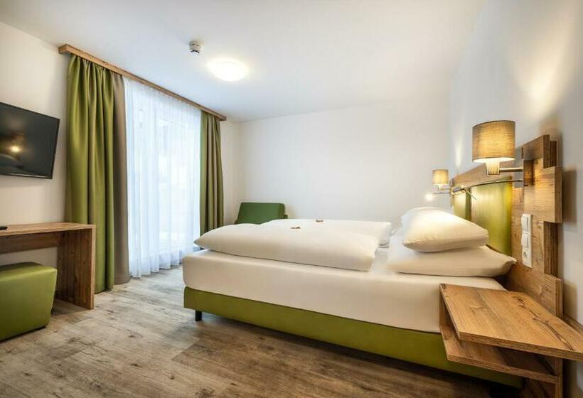 פנסיון Der Alpenblick