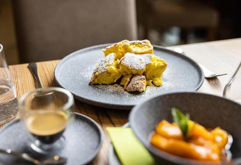 פנסיון Der Alpenblick