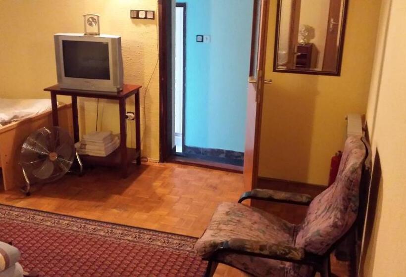 پانسیون Guest House Gaja