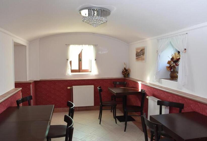 پانسیون Guest House Vila Lujza