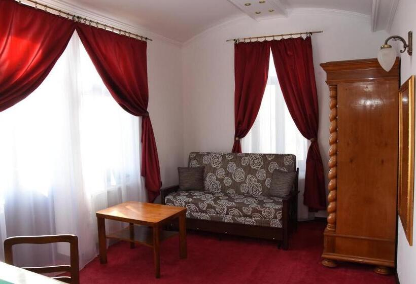 پانسیون Guest House Vila Lujza