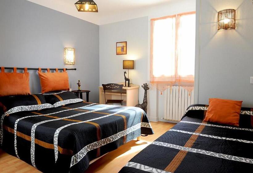 Отель Hôtel Le Trinquet