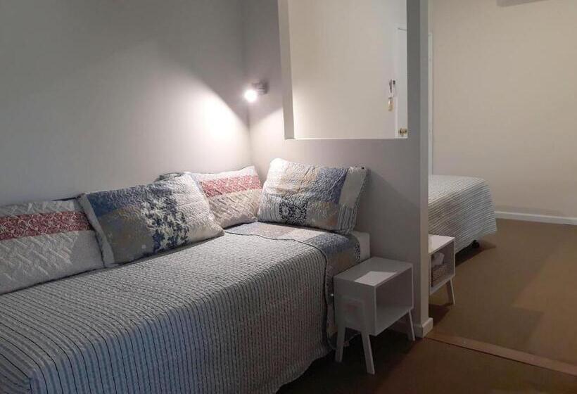 101 Oatlands
