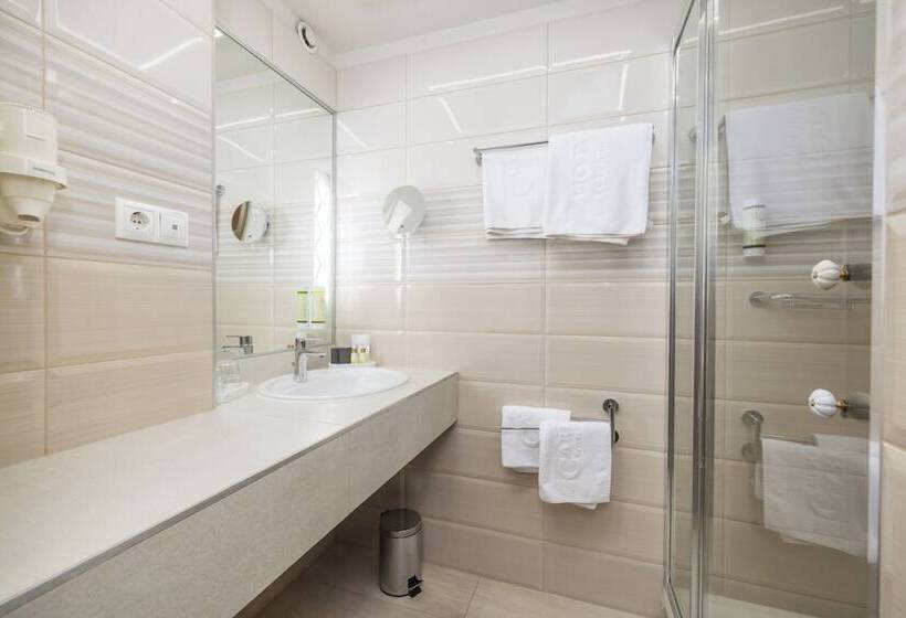 Fotos del hotel Exe Carlton Budapest:  39