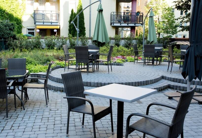 Fotos del hotel Corvin  Budapest Corvin Wing:  10