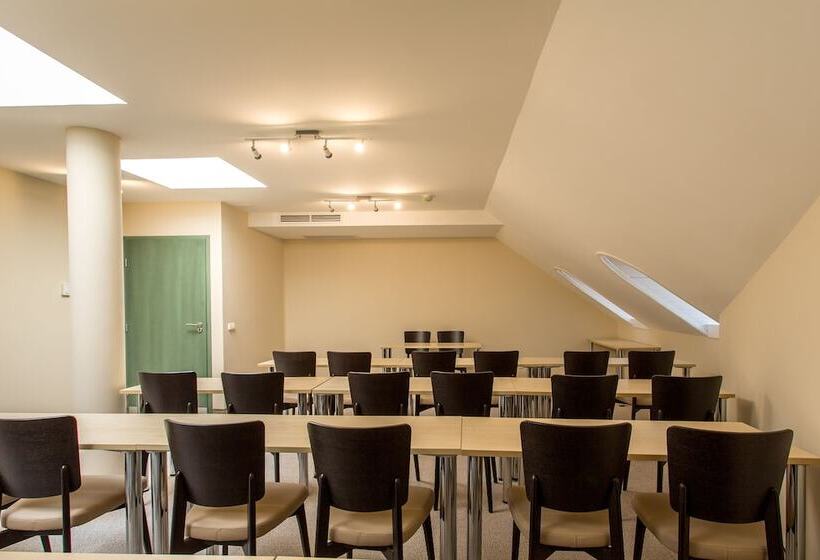 Fotos del hotel Corvin  Budapest Corvin Wing:  14