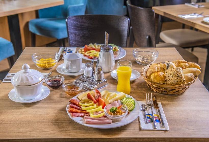 Fotos del hotel Corvin  Budapest Corvin Wing:  25