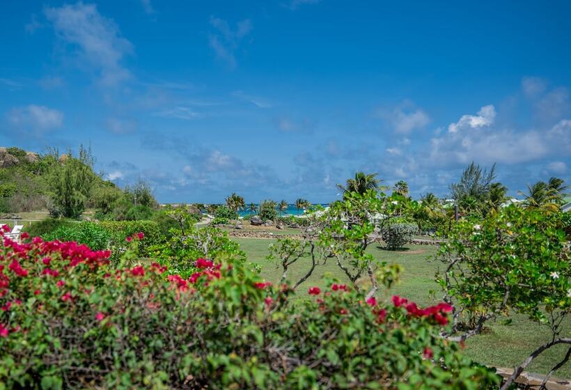 Esmeralda Resort