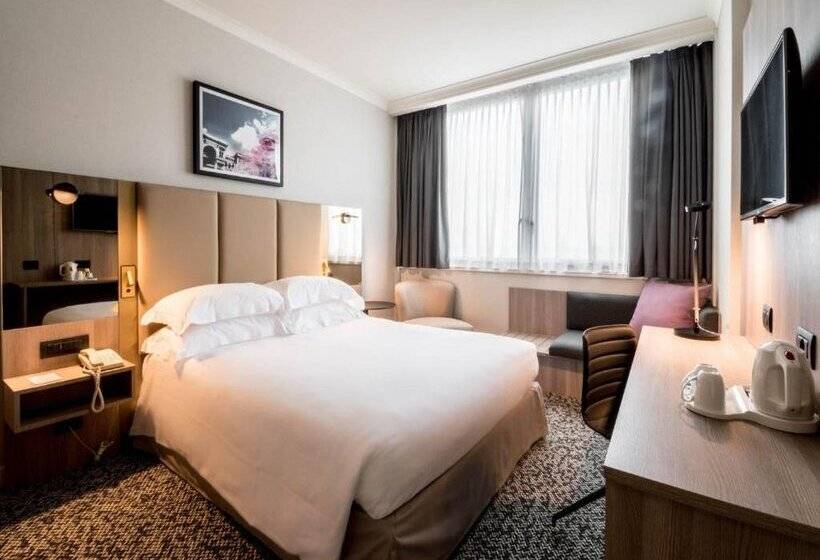 هتل Crowne Plaza Milan Linate, An Ihg