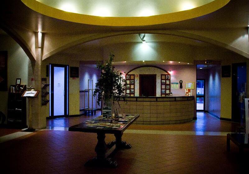 Fotos del hotel Dom Fernando:  11 Fotos del hotel Dom Fernando:  11