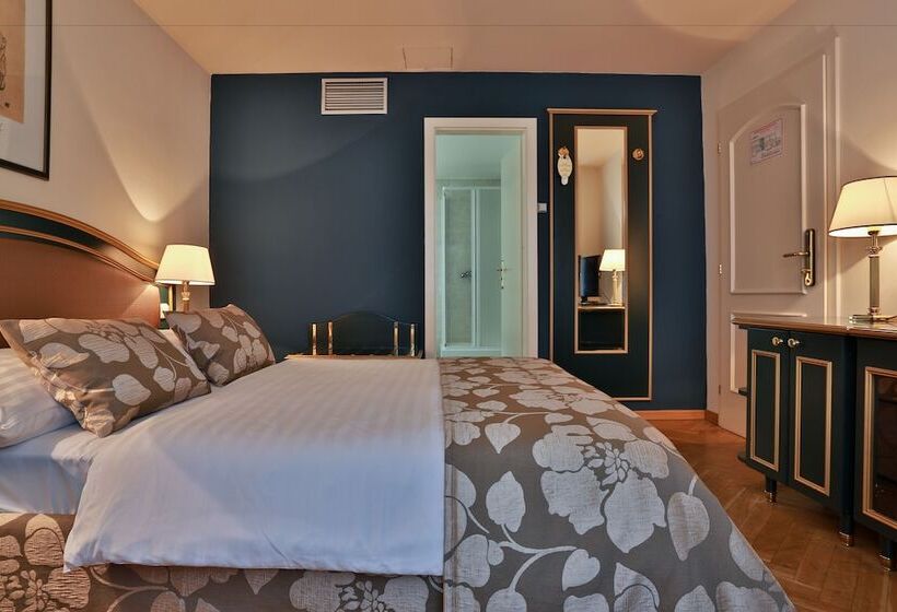 Fotos del hotel Elysee Hotel:  36