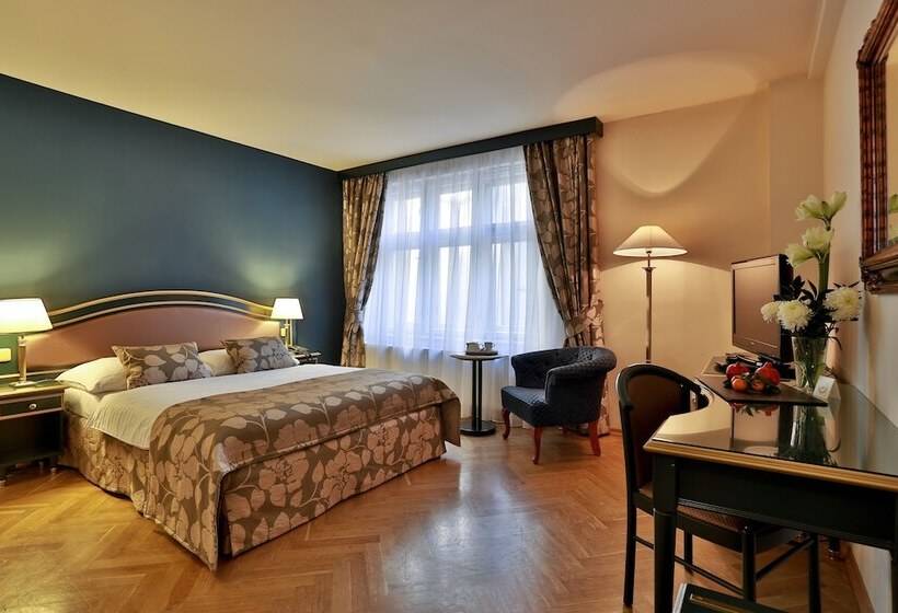 Fotos del hotel Elysee Hotel:  12