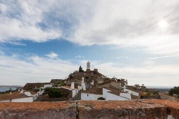 هتل Estalagem De Monsaraz
