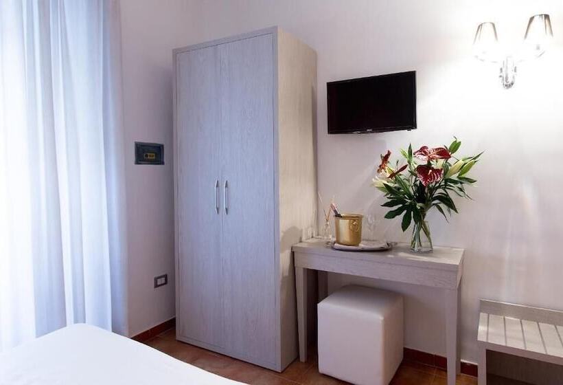 Fotos del hotel Gabriella:  10