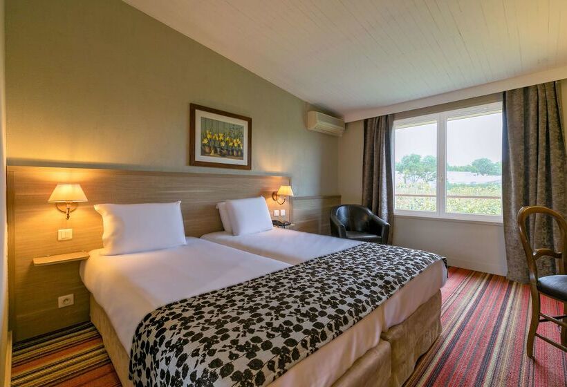 هتل Kyriad Prestige Beaune Le Panorama