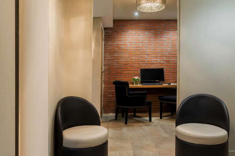 Fotos del hotel Le 18 Paris:  3