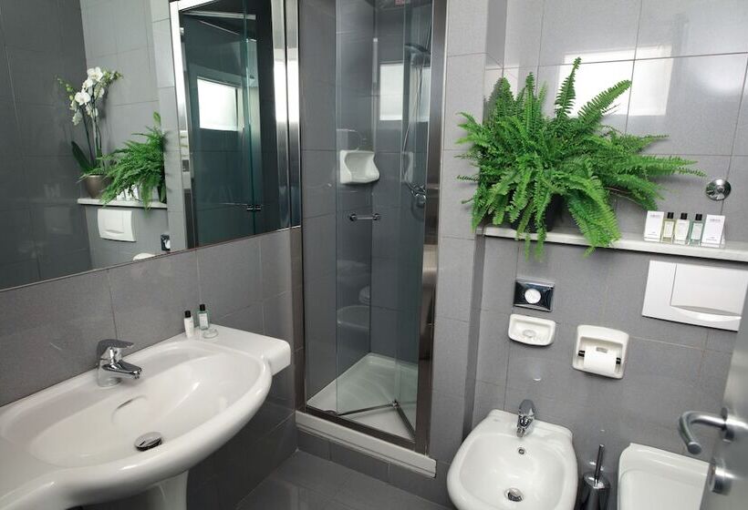 Fotos del hotel Mediolanum:  12