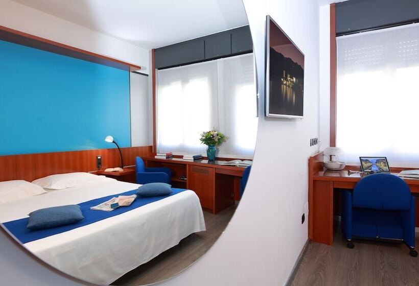 Fotos del hotel Mediolanum:  14