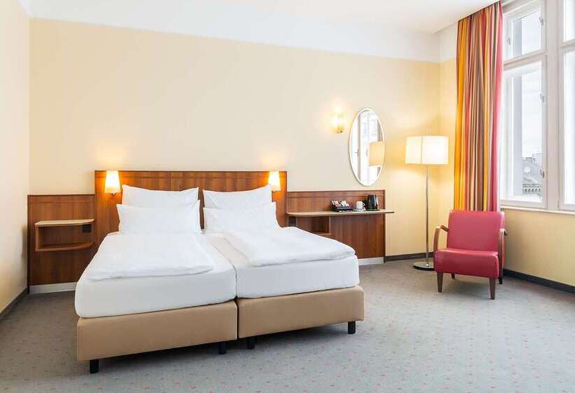 Fotos del hotel Nh Wien Belvedere:  2