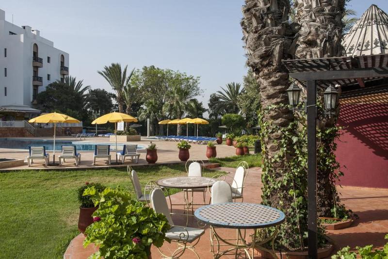 Oasis Hotel & Spa