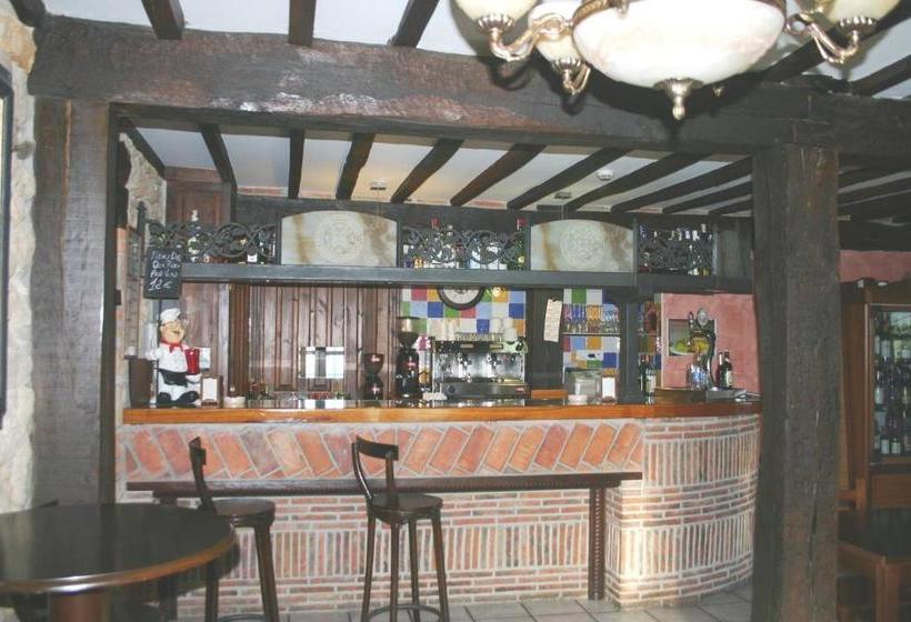 هتل Posada La Venta De Quijas