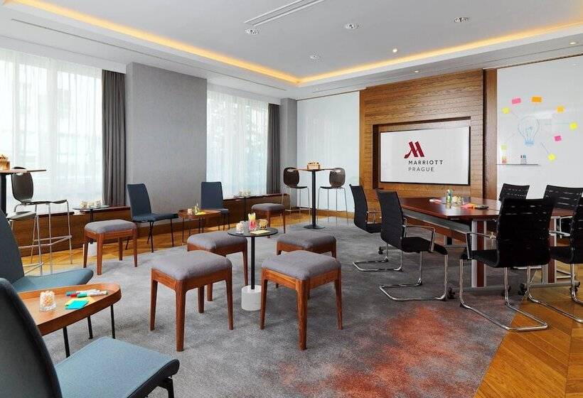 هتل Prague Marriott