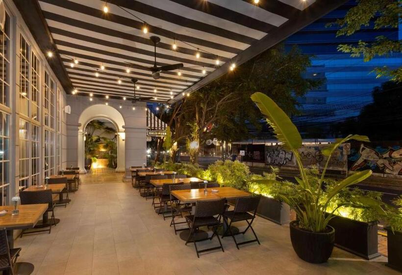 Fotos del hotel The Bristol:  32