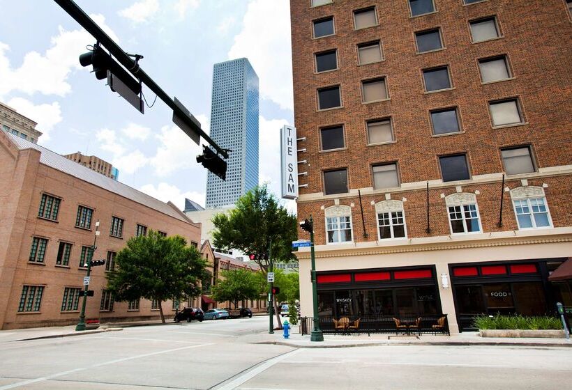 هتل The Sam Houston  Curio Collection By Hilton