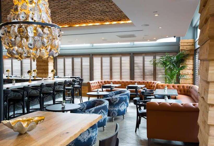 هتل The Sam Houston  Curio Collection By Hilton