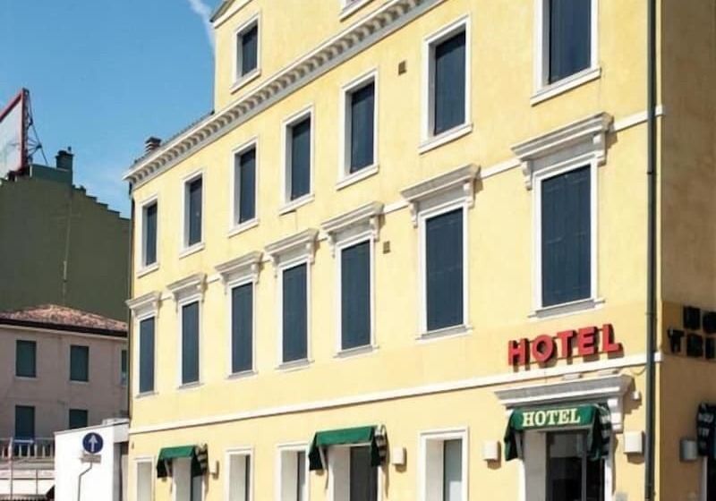 هتل Trieste
